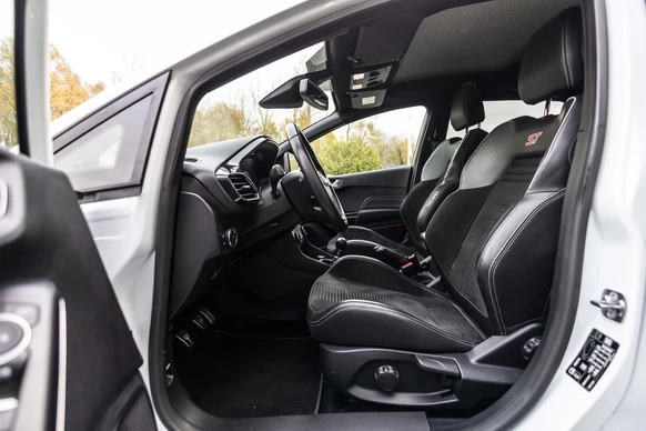 Ford Fiesta - Afbeelding 24 van 30