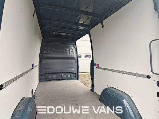 Mercedes-Benz Sprinter - Afbeelding 27 van 30