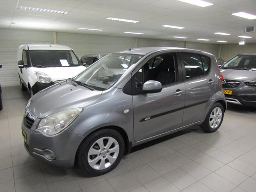 Opel Agila - Afbeelding 1 van 18