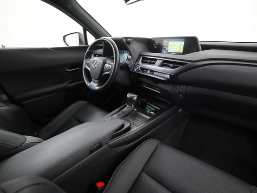 Lexus UX - Afbeelding 2 van 30