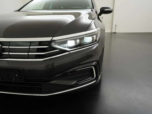 Volkswagen Passat - Afbeelding 23 van 30