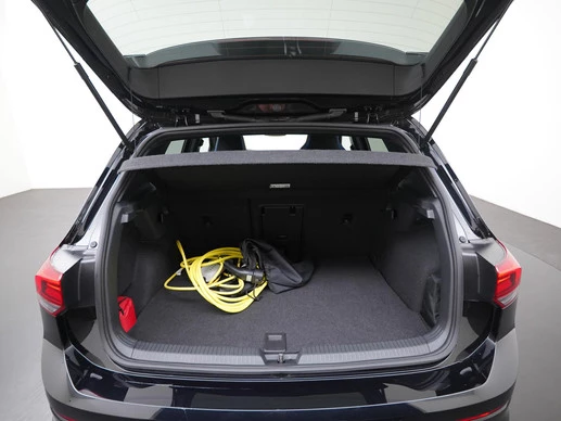 Volkswagen Golf - Afbeelding 28 van 30