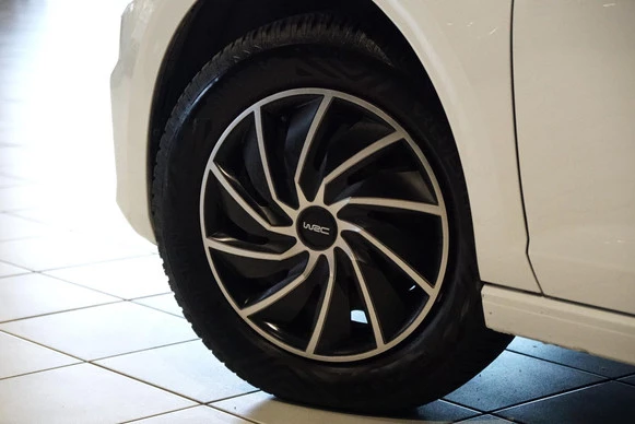 Volkswagen Polo - Afbeelding 21 van 30