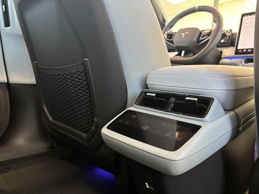 Polestar 4 - Afbeelding 14 van 21