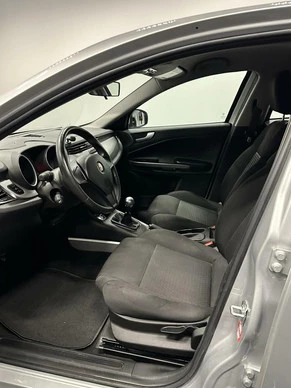 Alfa Romeo Giulietta - Afbeelding 13 van 25