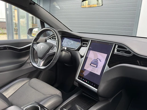 Tesla Model X - Afbeelding 3 van 29