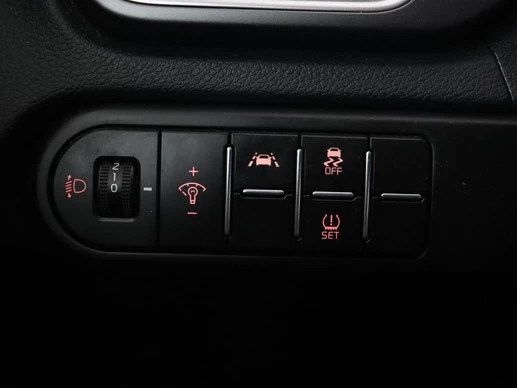 Kia Ceed - Afbeelding 9 van 30