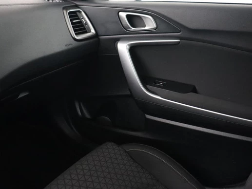 Kia Ceed - Afbeelding 20 van 30