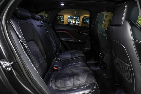 Jaguar F-PACE - Afbeelding 25 van 30
