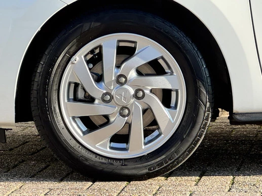 Mitsubishi Space Star - Afbeelding 17 van 30