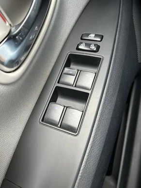 Toyota Avensis - Afbeelding 21 van 30