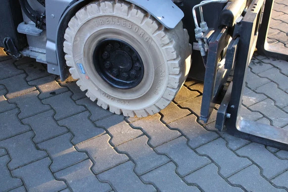 Still  - Afbeelding 12 van 15