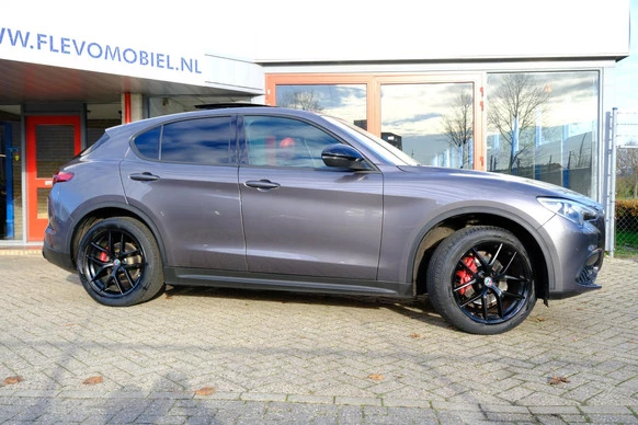 Alfa Romeo Stelvio - Afbeelding 4 van 30