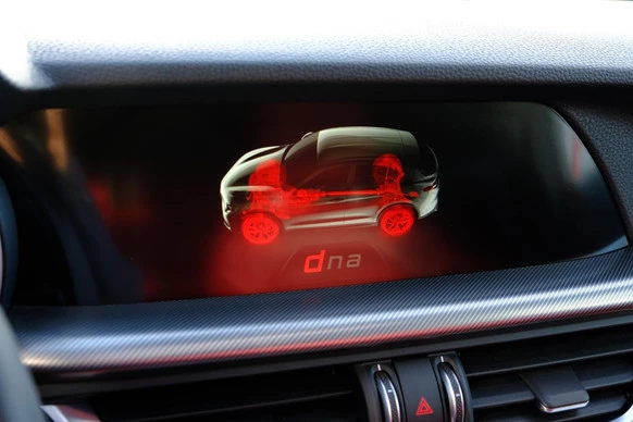 Alfa Romeo Stelvio - Afbeelding 25 van 30