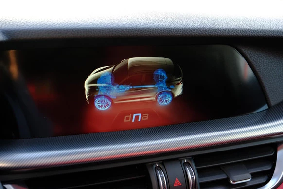 Alfa Romeo Stelvio - Afbeelding 26 van 30