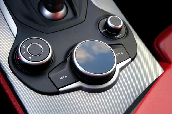 Alfa Romeo Stelvio - Afbeelding 29 van 30