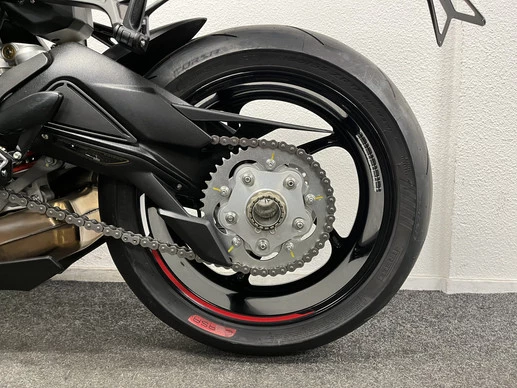 MV Agusta F3 - Afbeelding 18 van 24