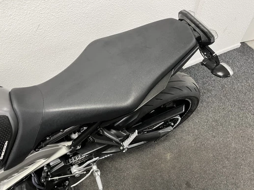Yamaha MT 09 - Afbeelding 20 van 22