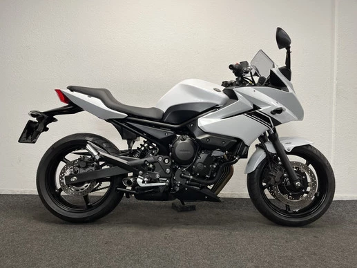 Yamaha - Afbeelding 1 van 22