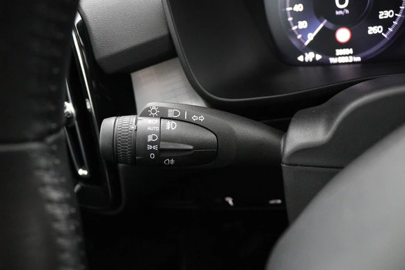Volvo XC40 - Afbeelding 16 van 30