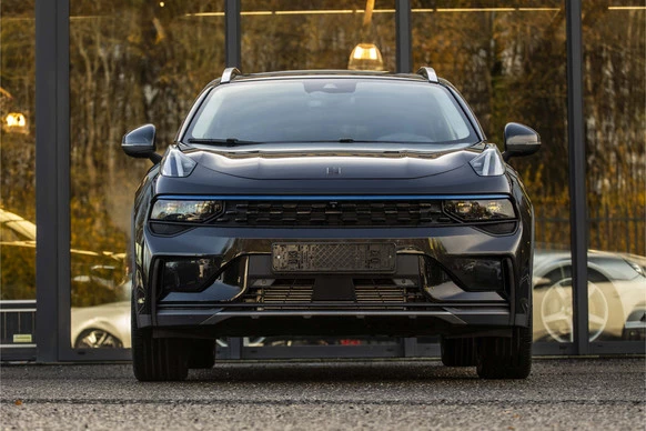 Lynk & Co 01 - Afbeelding 2 van 30