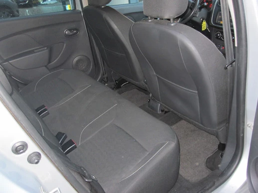 Dacia Logan - Afbeelding 14 van 25