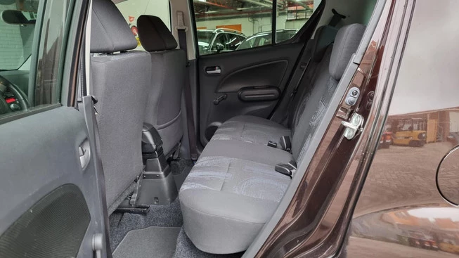 Opel Agila - Afbeelding 9 van 18