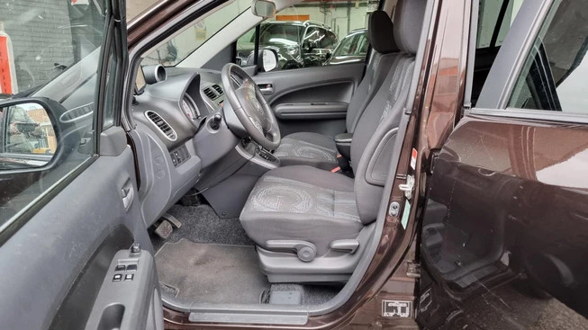 Opel Agila - Afbeelding 10 van 18