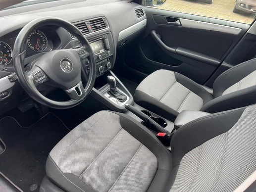 Volkswagen Jetta - Afbeelding 4 van 15