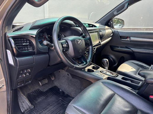 Toyota Hilux - Afbeelding 2 van 29