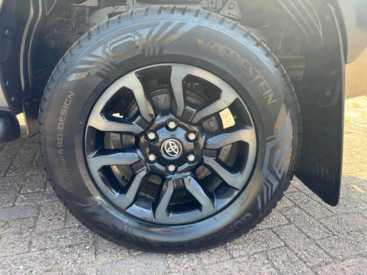 Toyota Hilux - Afbeelding 25 van 29