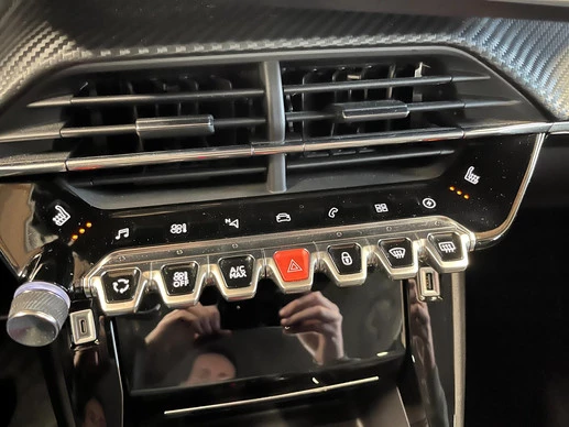 Peugeot e-208 - Afbeelding 8 van 20