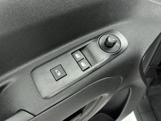 Opel Combo - Afbeelding 21 van 26