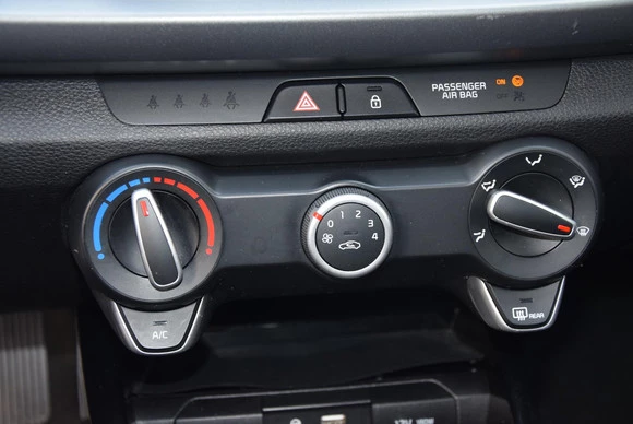 Kia Rio - Afbeelding 23 van 30