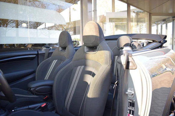 MINI Cooper Cabrio - Afbeelding 3 van 30