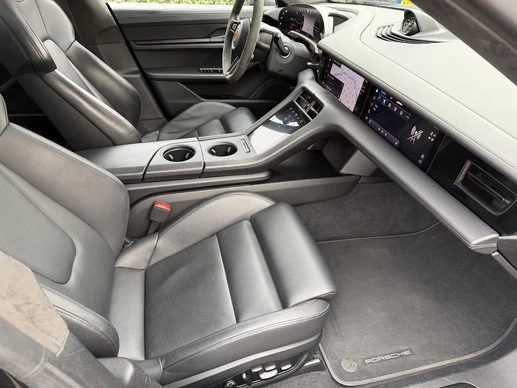 Porsche Taycan - Afbeelding 13 van 28