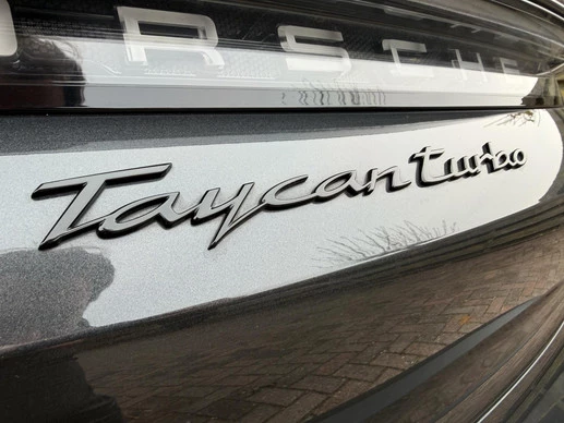 Porsche Taycan - Afbeelding 16 van 28