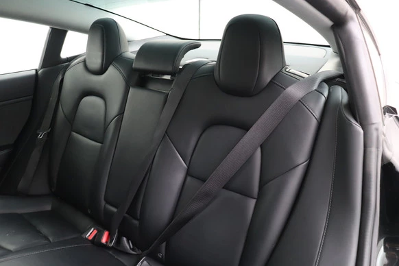 Tesla Model 3 - Afbeelding 11 van 22