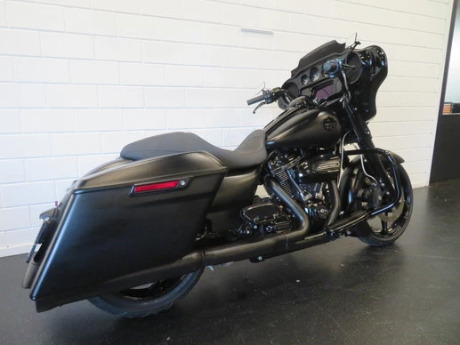 Harley-Davidson Street Glide - Afbeelding 3 van 15