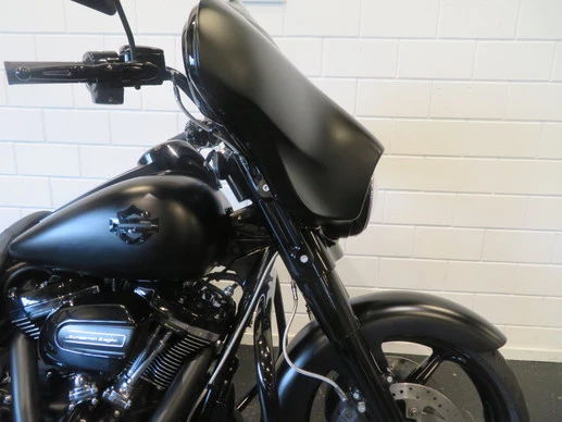 Harley-Davidson Street Glide - Afbeelding 4 van 15