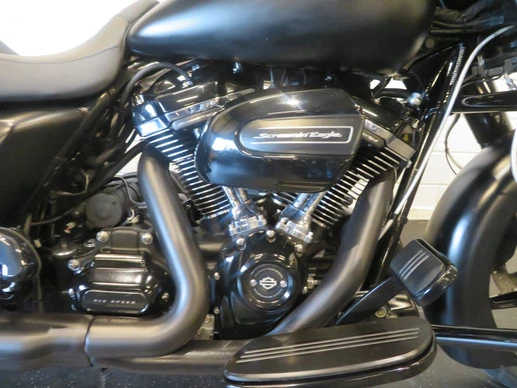 Harley-Davidson Street Glide - Afbeelding 6 van 15