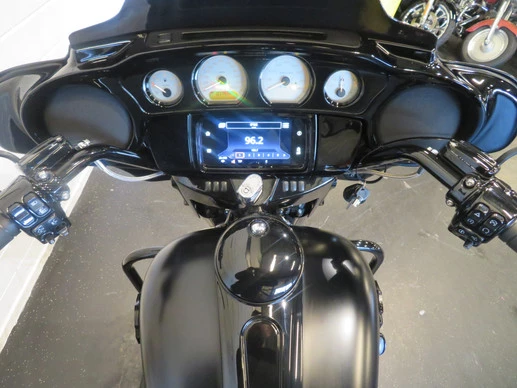 Harley-Davidson Street Glide - Afbeelding 10 van 15