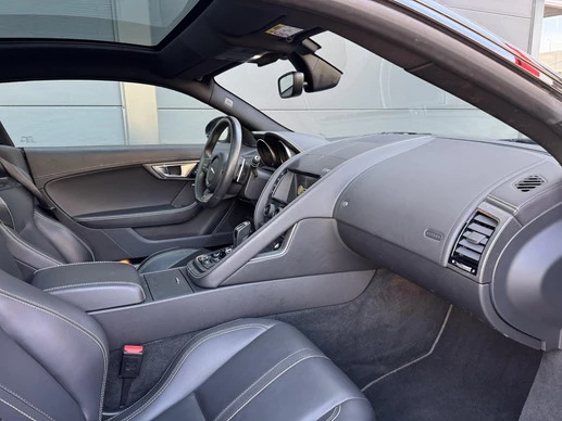 Jaguar F-Type - Afbeelding 14 van 30