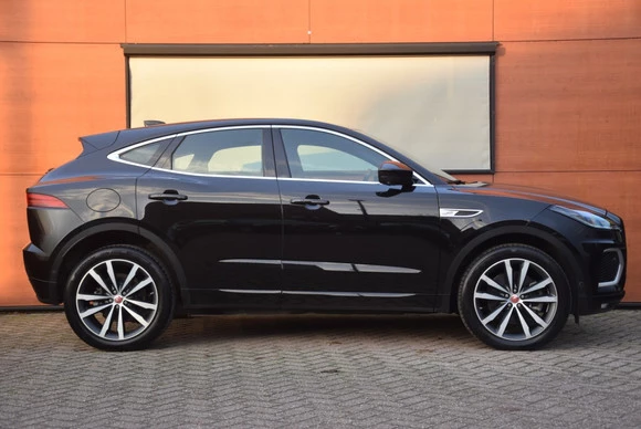 Jaguar E-PACE - Afbeelding 2 van 30