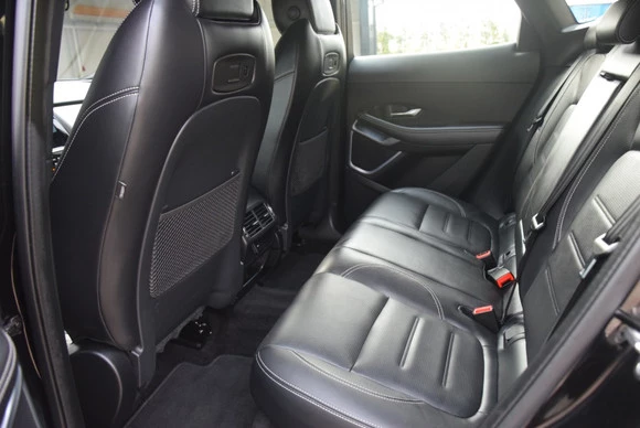 Jaguar E-PACE - Afbeelding 11 van 30