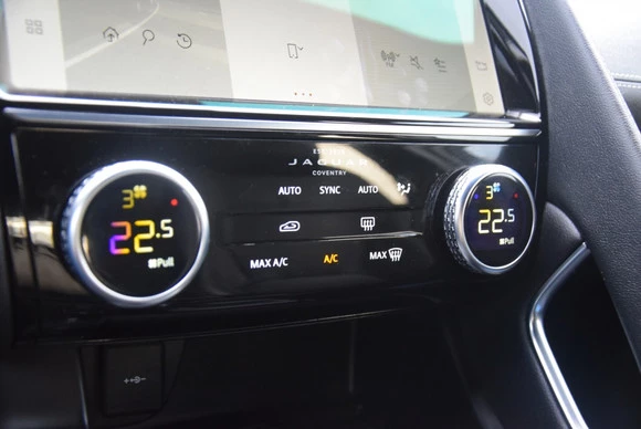 Jaguar E-PACE - Afbeelding 15 van 30