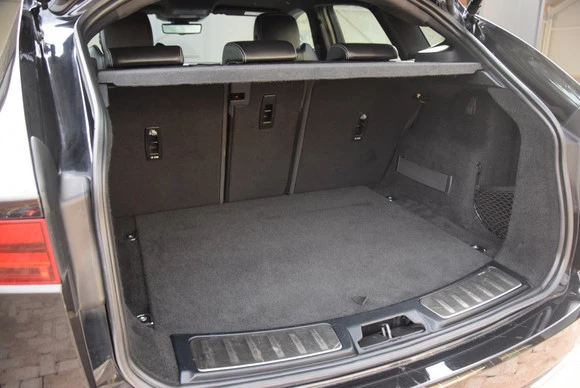 Jaguar E-PACE - Afbeelding 22 van 30