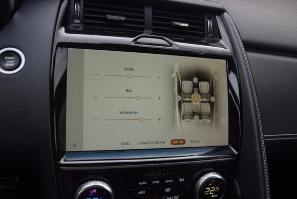 Jaguar E-PACE - Afbeelding 25 van 30