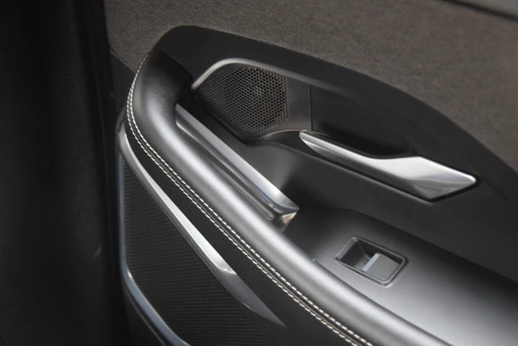 Jaguar E-PACE - Afbeelding 30 van 30