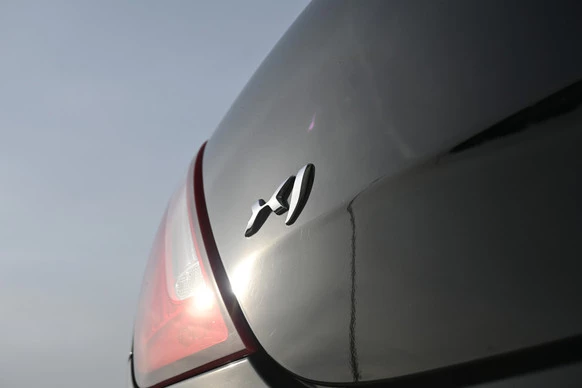 Jaguar XJ - Afbeelding 17 van 30